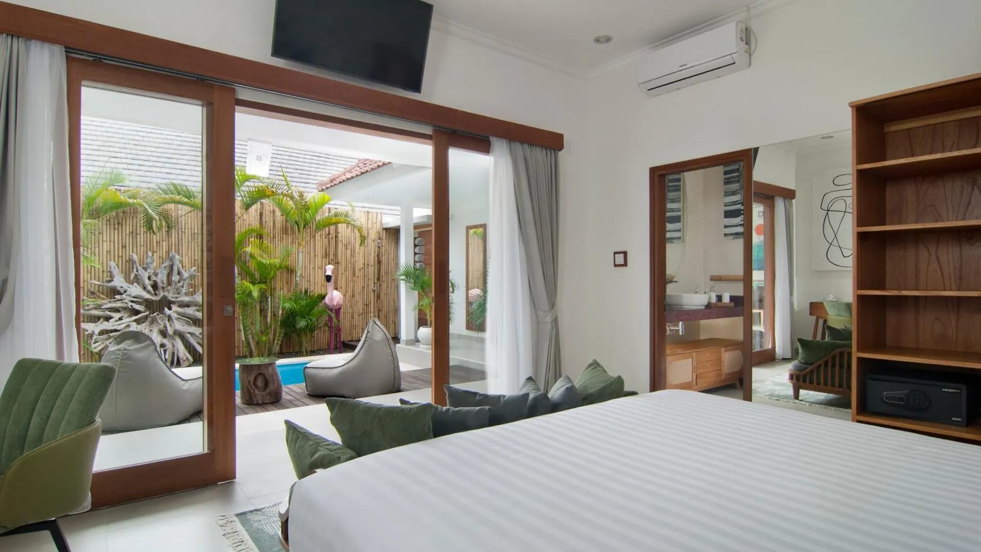 3Br Villa Kita - Minggu Villas Seminyak Indonesia